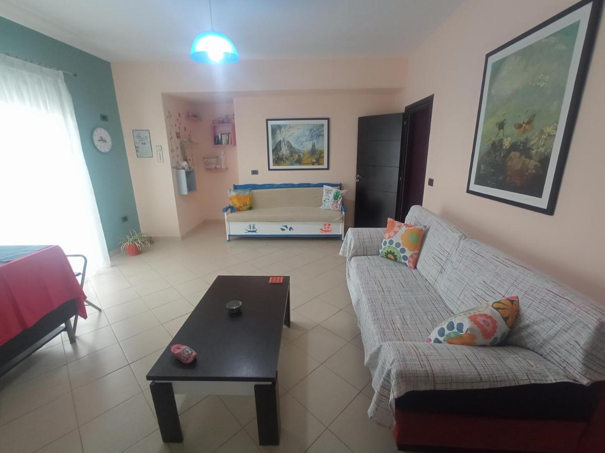 Sunny Apartment Sarandë 外观 照片